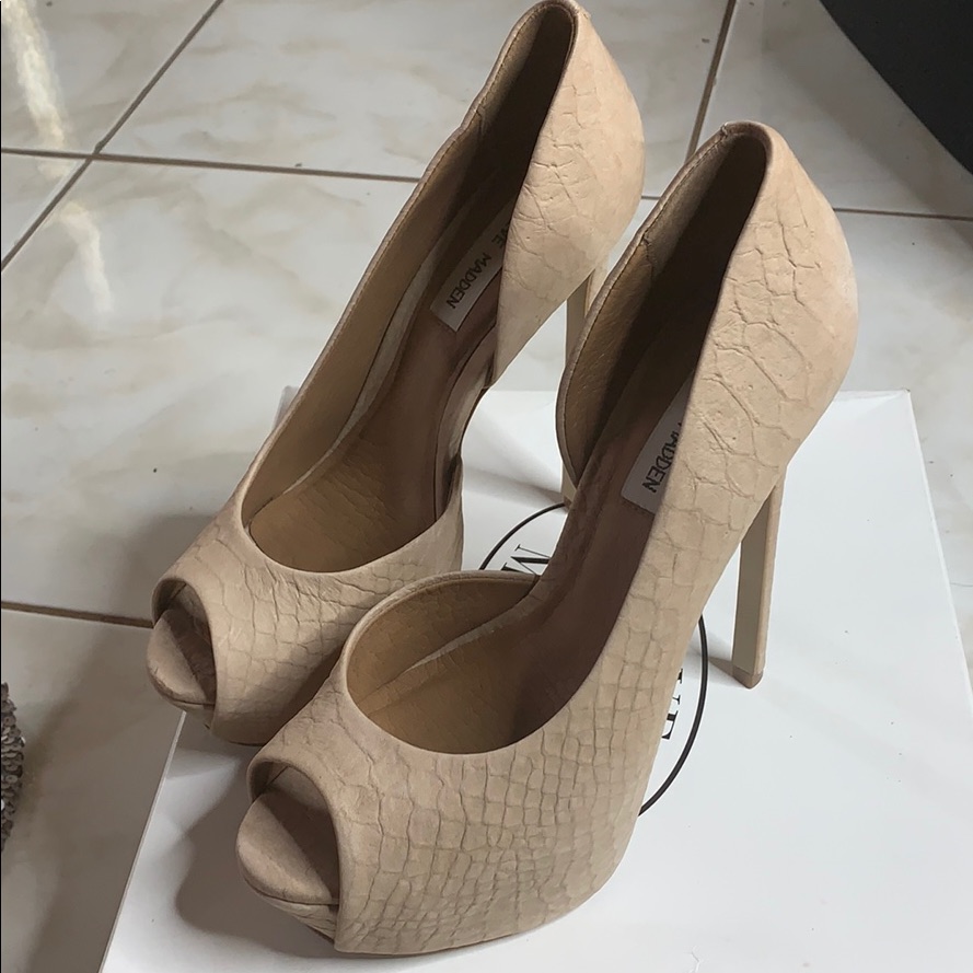 Blush Pump